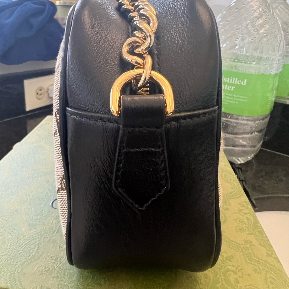 Gucci GG MARMONT SMALL SHOULDER BAG (brown and black)